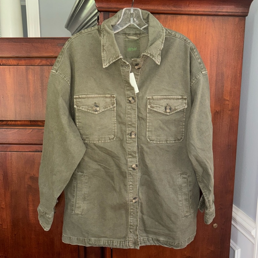 NWT Aerie Oversized Button Down Shacket - Picture 6 of 10